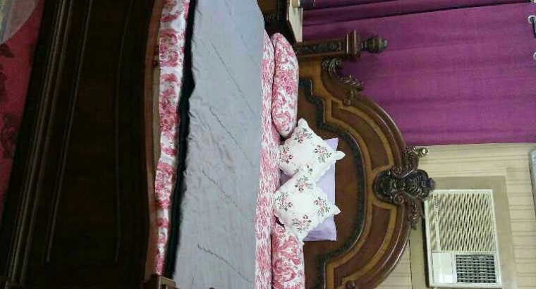 royal bedroom set