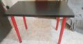 Table with removable Red Legs