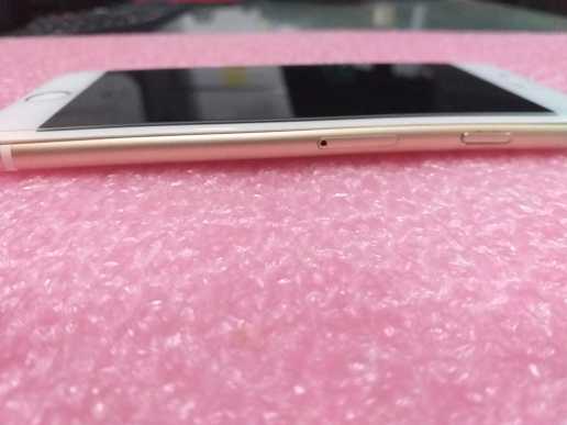Iphone 6… 64gb Gold Colour