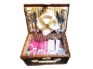 Picnic basket for 4 person
