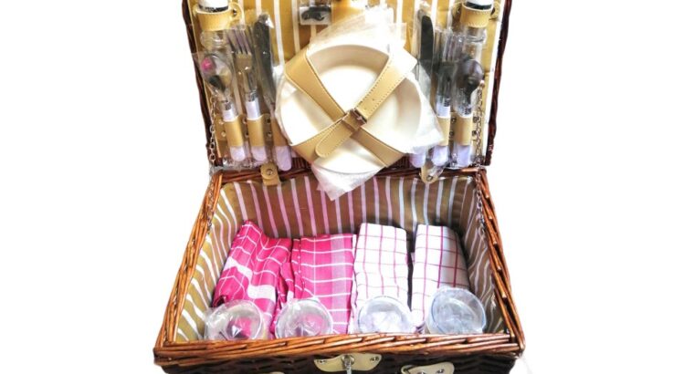 Picnic basket for 4 person
