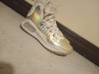 Under armour high top (glow in the dark)