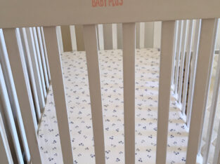 Baby plus white crib