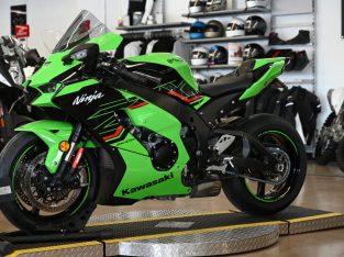 2023KAWASAKI ZX10R AVAILABLE FOR AFORDABLE PRICE